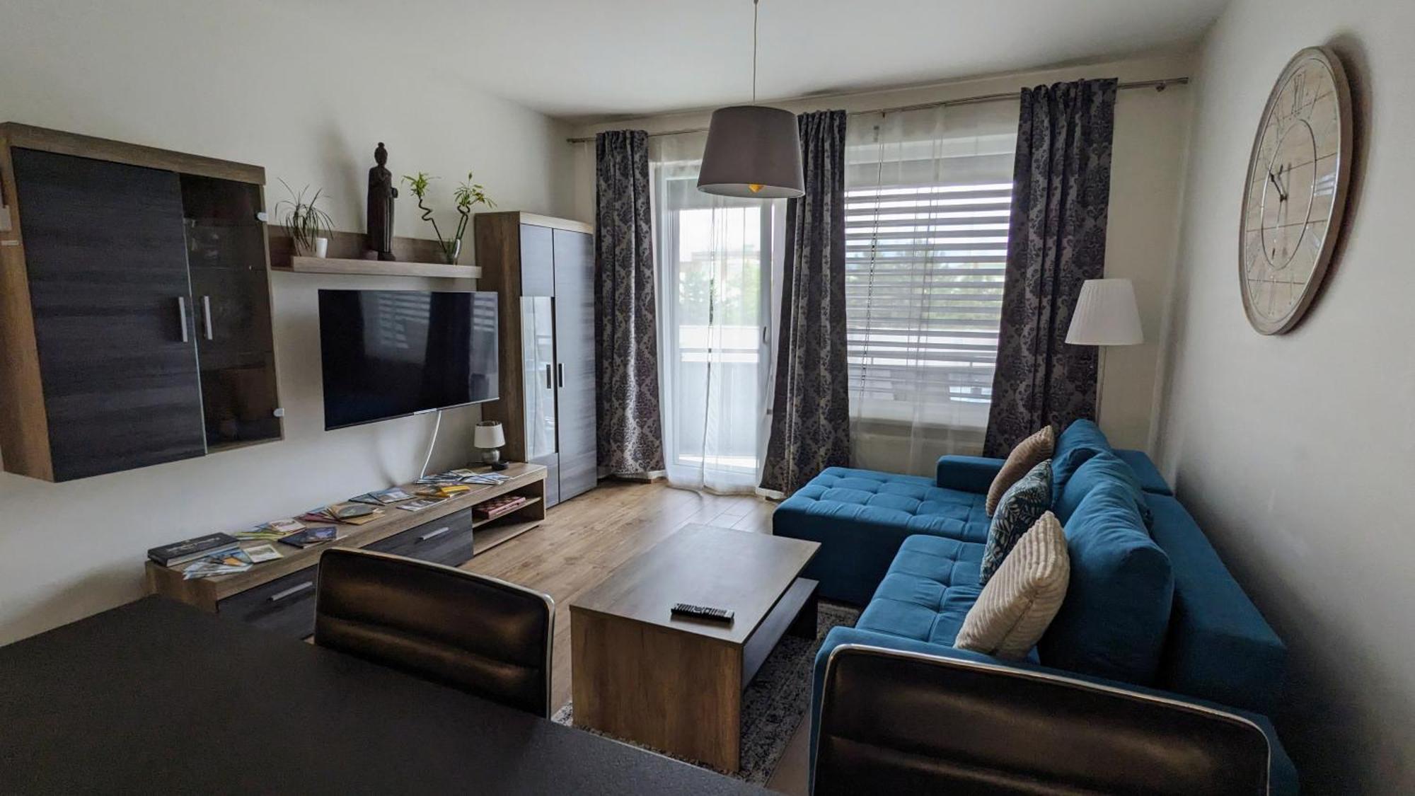 קושיצה E2 Luxury Oldtown Apt - 2X Parking, Foodstore, Pcscreen, Netflix, Unlimited Music, Crib, Babychair, Fastwifi, Aircon מראה חיצוני תמונה